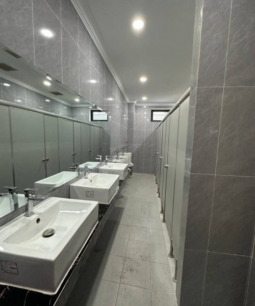 jaya building toilet